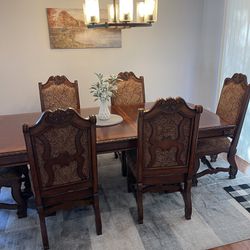 Wood Dining Table Good Condition With 6 Chairs 