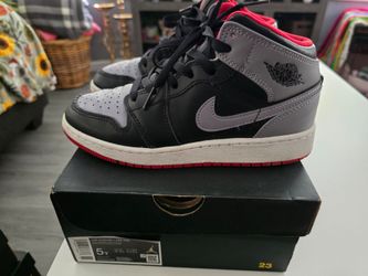 Boys Air Jordan 1 Mid