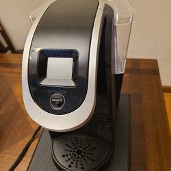 Keurig K-cup 2.0 + the K-cup Mind Reader Coffee Stand