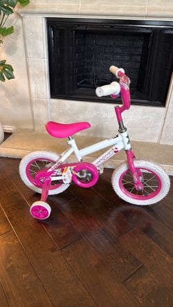 Girls Tricycle in Excellent Condition!