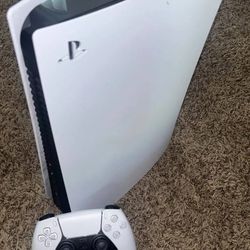 Ps5 W Games And Two Controllers 
