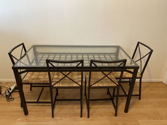 Dining room table for sale