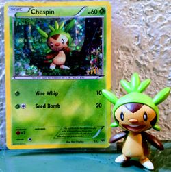 Chespin card & figurine