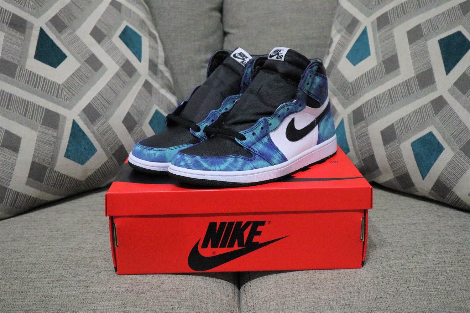 DS Jordan 1 Tie Dye Size 12W 10.5M