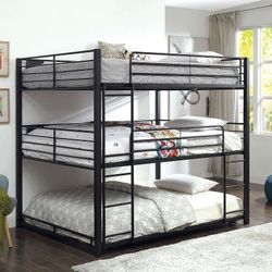 Triple Queen Bunk beds (Queen/Queen/Queen) w/matresses