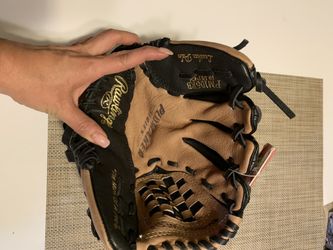 Baseball glove