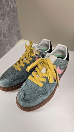 Coolway Goal Suede Sneakers Women’s Size US 8.5-9 Pink Stripe Gum Sole New