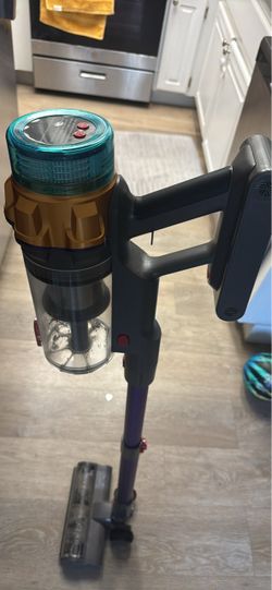 Dyson Cordless Stick Vacuum