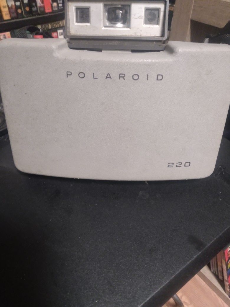 Vintage Polaroid 220 Land Camera