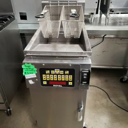 Used Royal 40 Lb Fryer With Filtration System Natural Gas 