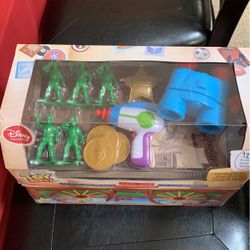 Toy Story 12 Piece In A Box  New