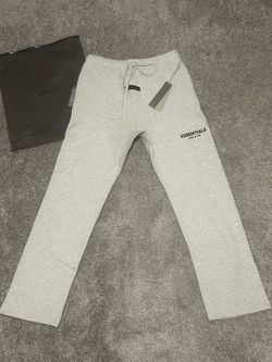 ESSENTIALS SWEATS