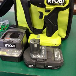 Ryobi Drill With Charger 