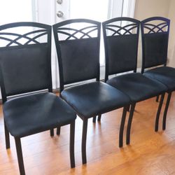 Black Chairs (Set of 4) 