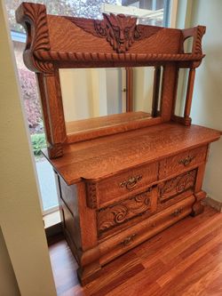 Beautiful Antique Quarter Sawn Oak North Wind Hutch