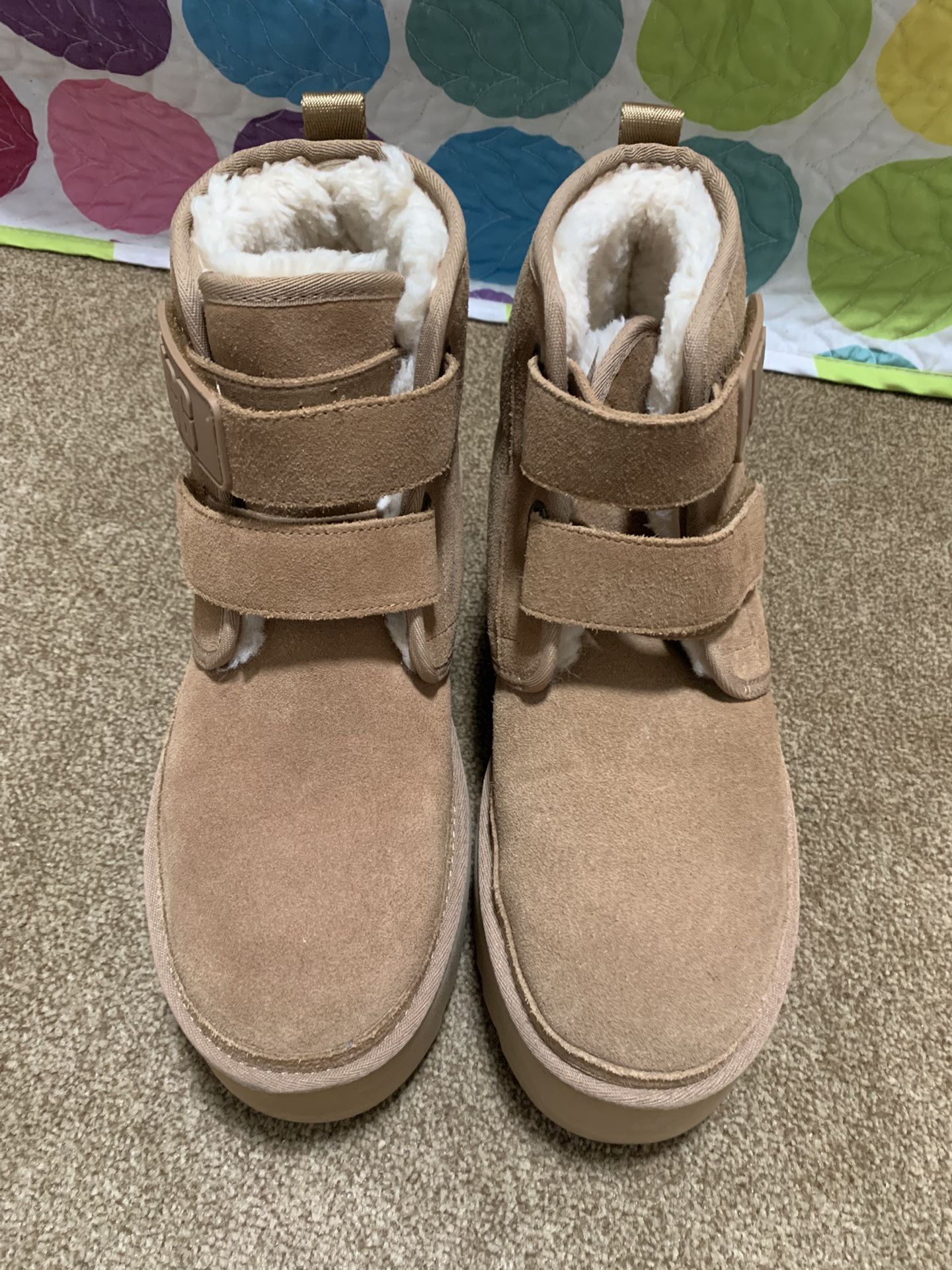 Uggs Plataform Boots Like New Size 10 Women