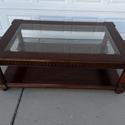 Supper Large Coffee Table with Glass Top