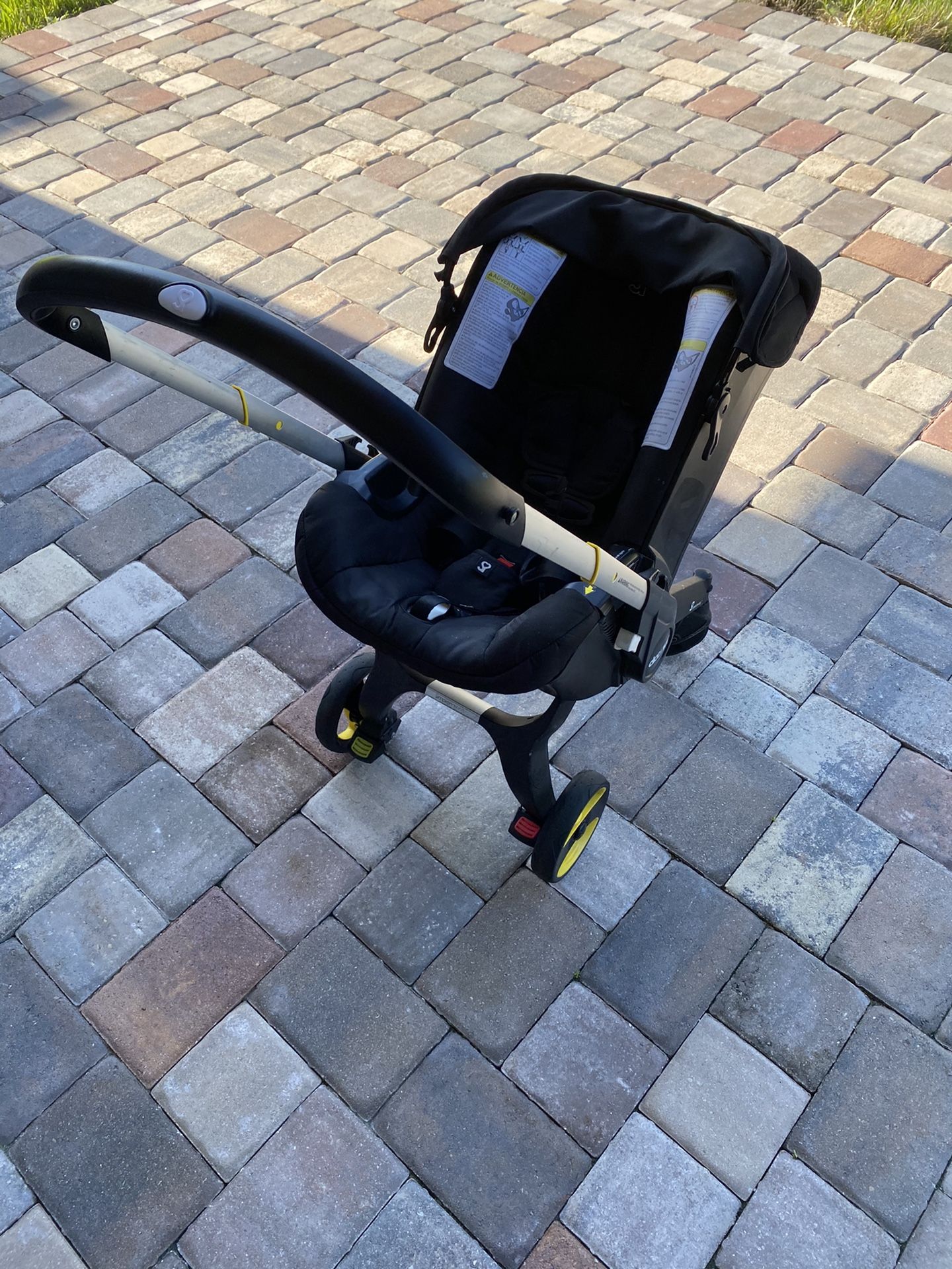 Doona Infant Car Seat & Latch Base – Car Seat to Stroller – Greyhound – US Version