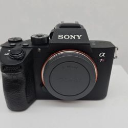 SONY A7RIII 85MM 1.8 FE