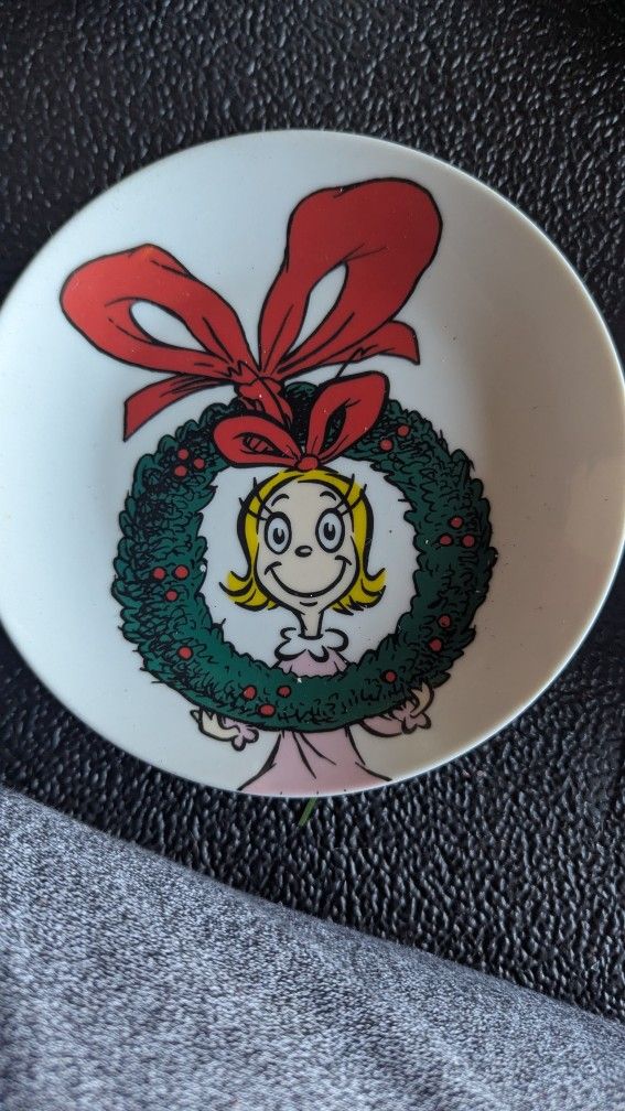 6 Inch Cindy Grinch Plates