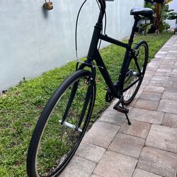 Priority Classic Plus - Gotham Edition bicycle