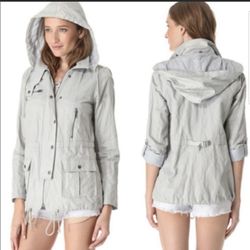 JOIE Barker Anorak Gray Windbreaker Jacket Sz M 656959. Great Condition, make an offer!