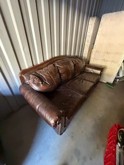 2 Leather Couches