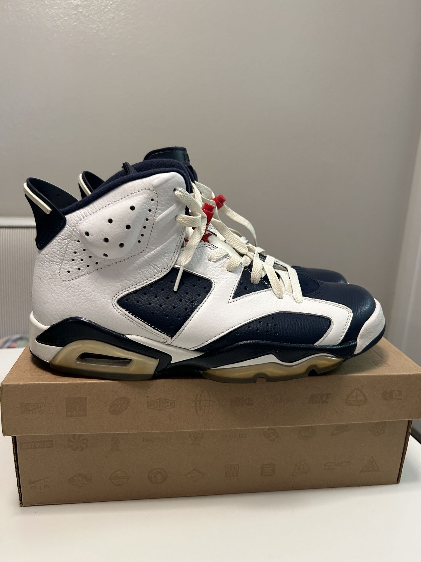 Jordan 6 Olympic London - size 11 - $75