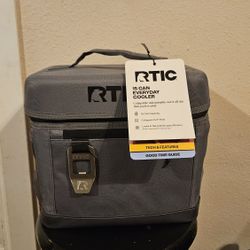 RTIC 15 Can Everday Cooler Bag 