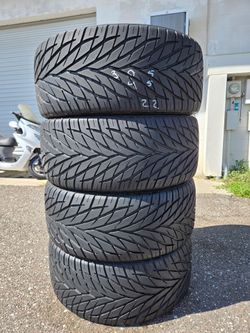 305/45/22 Toyo tirer