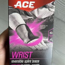 Ace Reversible Splint Wrist Brace - Adjustable Size 