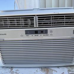 FRIGIDAIRE AC 