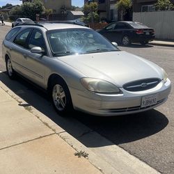 2003 Ford Taurus
