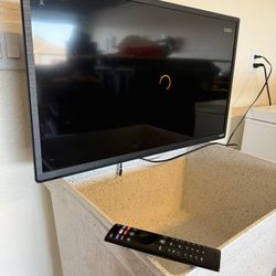 TV Vizio 28 Inch