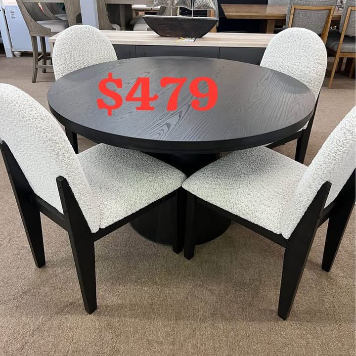 Black / White 5 Piece Round Dining Table Set
