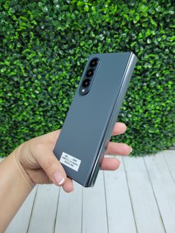 Galaxy Z Fold4 (Unlocked) 256GB