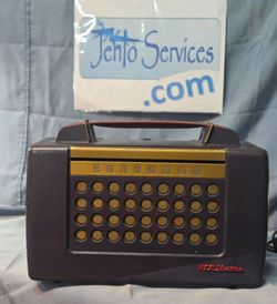 1952 RCA Globetrotter Radio