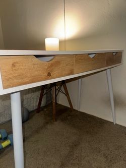 Desk (home office/ student)