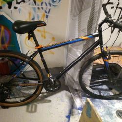 Mongoose Hotshot 700c