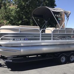 2019 25 Ft Pantone boat 50 Mercury Motor For Sale 30,000 OBO