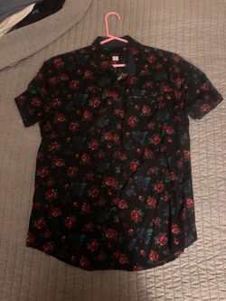 Men’s Dress Shirts (Medium)