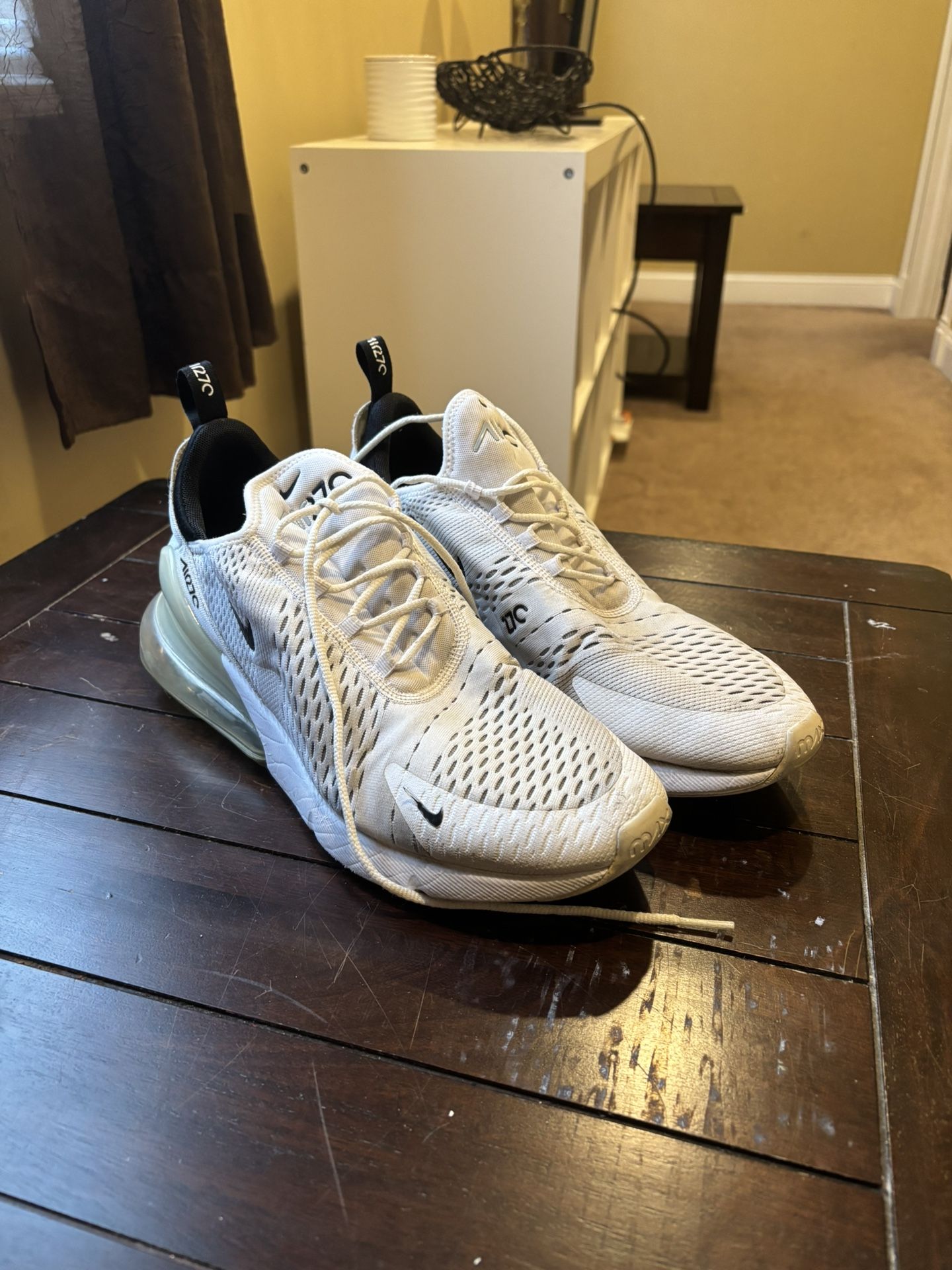Men’s Nike Air Max 270 – Size 11.5 – Clean White – $70