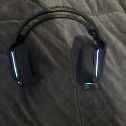 Logitech G733 Wireless Gaming Headset