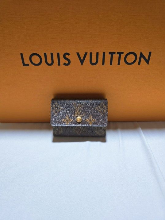 Louis Vuitton Card Holder