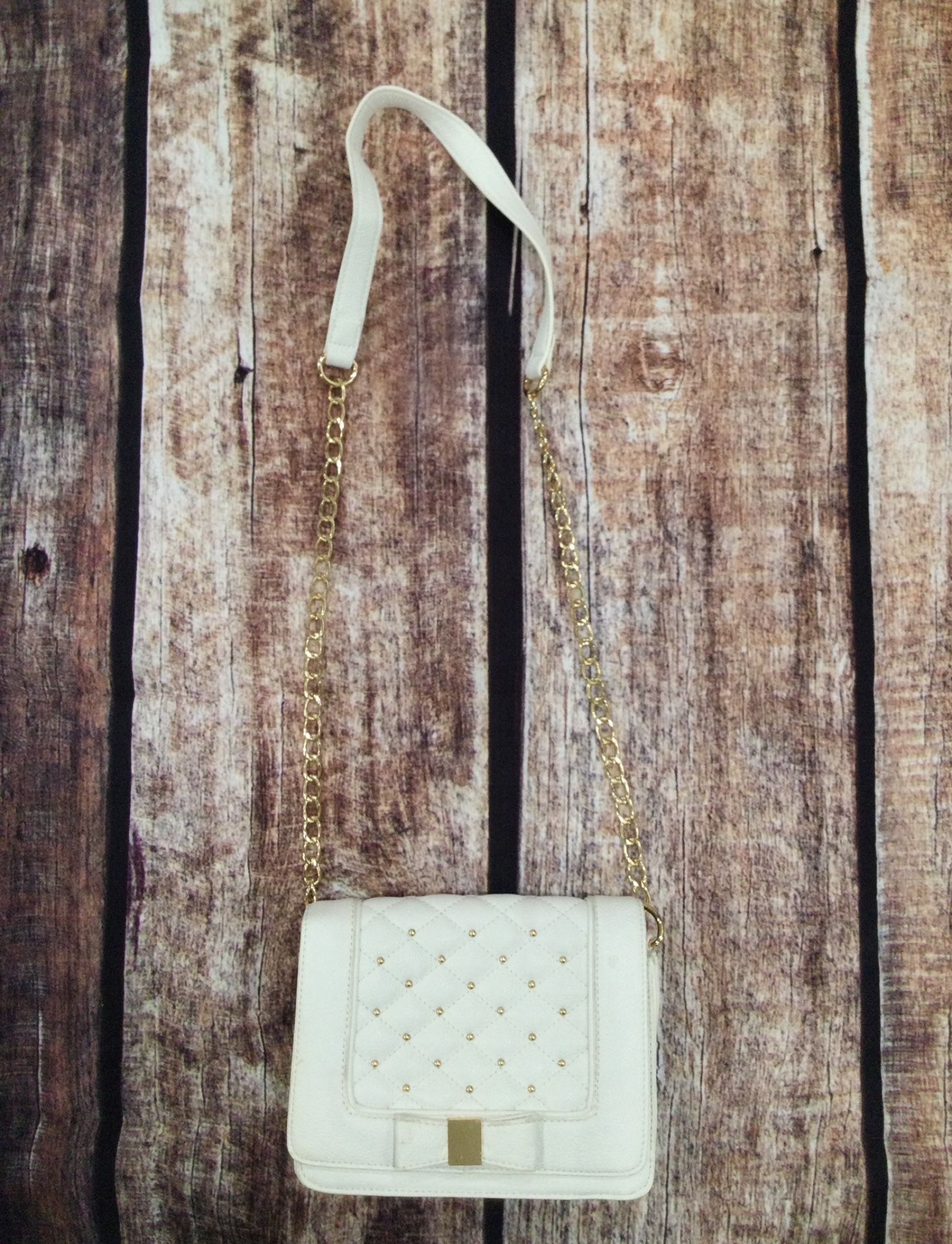 LD WHITE QUILTED BAG