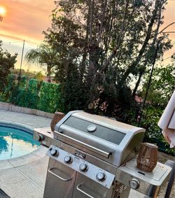 Monument Grills Clearview 4-Burner Stainless Steel Propane Grill