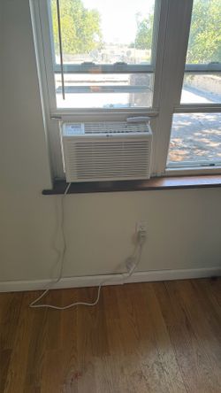 Window AC Unit