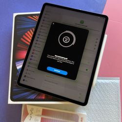 Apple iPad Pro 12.9” 5th Generation (2021 - M1 Chip) 256GB With Pen & Keyboard Case (1TB $890) 