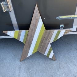 Wooden Star 35"