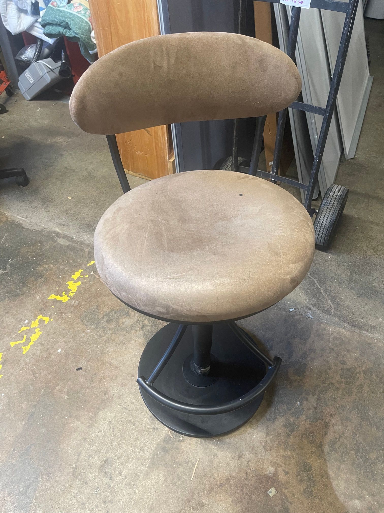 Stool, Bar, SA3, SWIVEL, Adjustable, Hair Dresser Chair w/ footrest